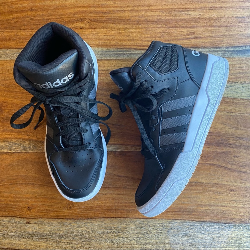 Adidas Womens Entrap Mid EG4340 Black Basketball Shoes Sneakers Size 8.5